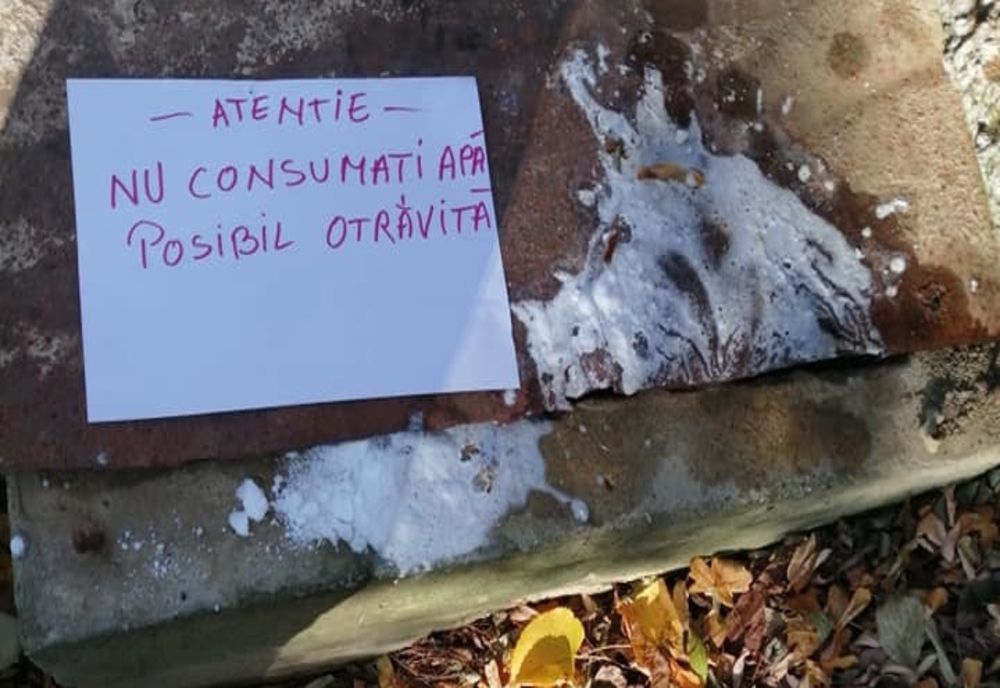 Substanță posibil toxică, aruncată într-o sursă de apă publică dintr-o comună din județul Satu Mare