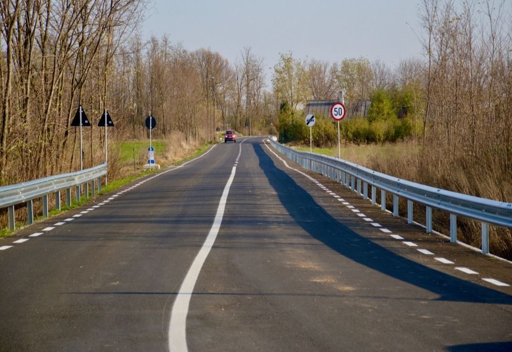 Drumul către ștrandul Mihăieni, modernizat