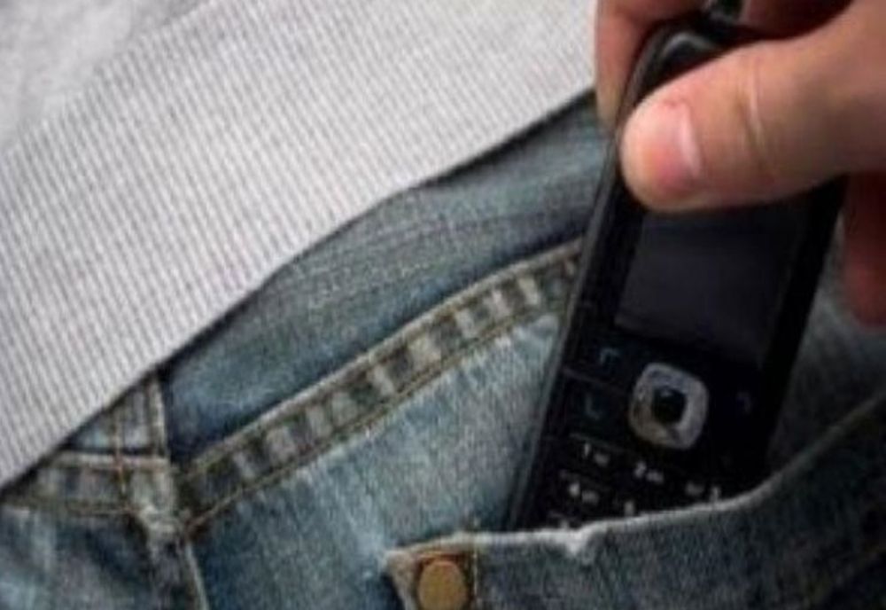 Un bărbat din Căuaș e cercetat pentru furt. A furat telefonul unui consătean