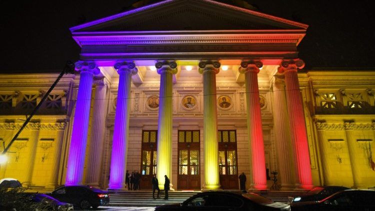 Peste 300.000 de sătmăreni sunt așteptați duminică să își aleagă președintele