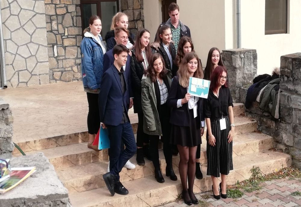 Elevi eminescieni prezenți la Sesiunea Regională de Selecție Toamnă 2019 a Parlamentului European al Tinerilor
