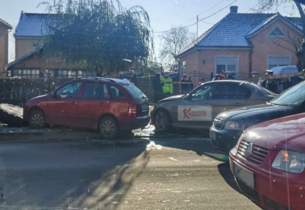 Accident în municipiul Satu Mare. O persoană a ajuns la spital