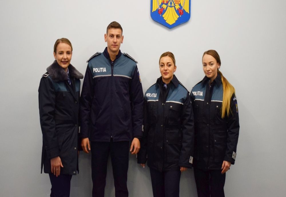 Patru subofițeri, absolvenți ai Şcolii de Agenți de Poliție ”Septimiu Mureşan” Cluj-Napoca, repartizați la IPJ Satu Mare