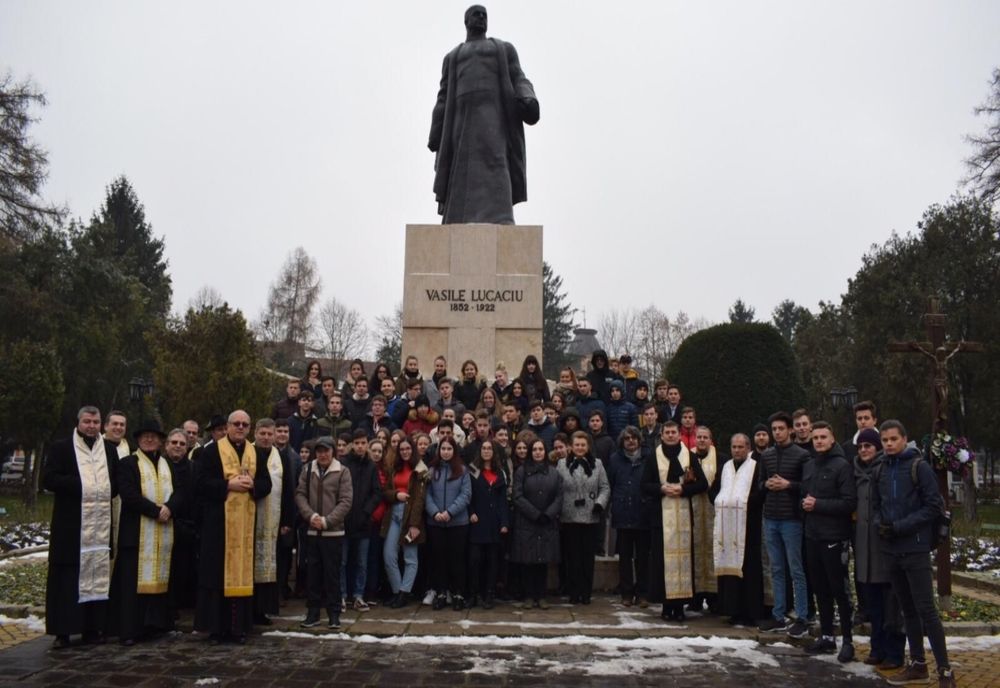 Petru Bran și dr. Vasile Lucaciu, omagiați de profesorii și elevii Colegiului Național ”Mihai Eminescu”