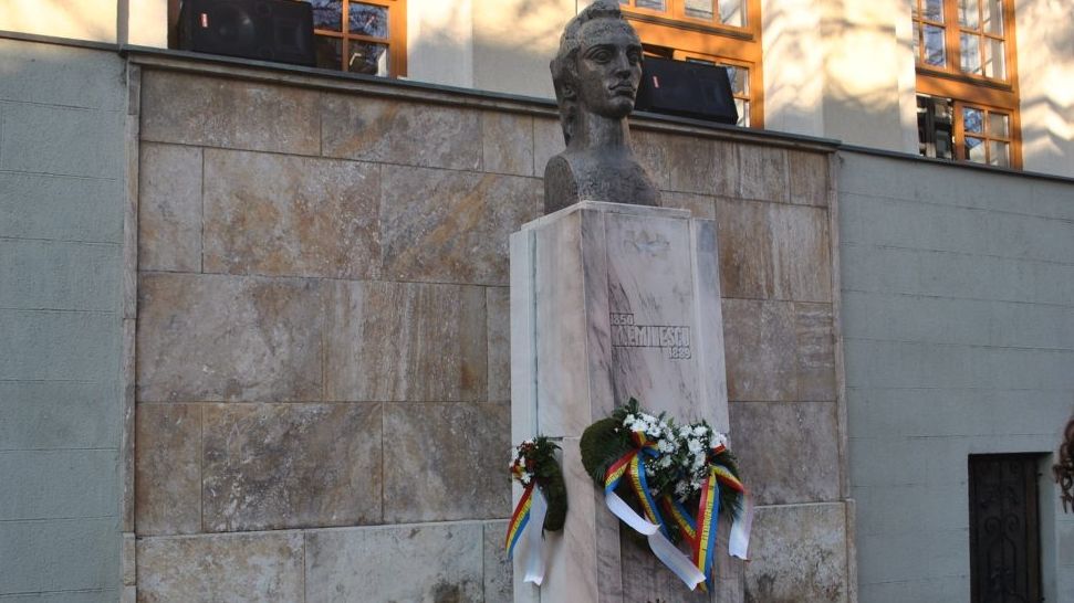 Poetul național Mihai Eminescu va fi comemorat miercuri, la Satu Mare