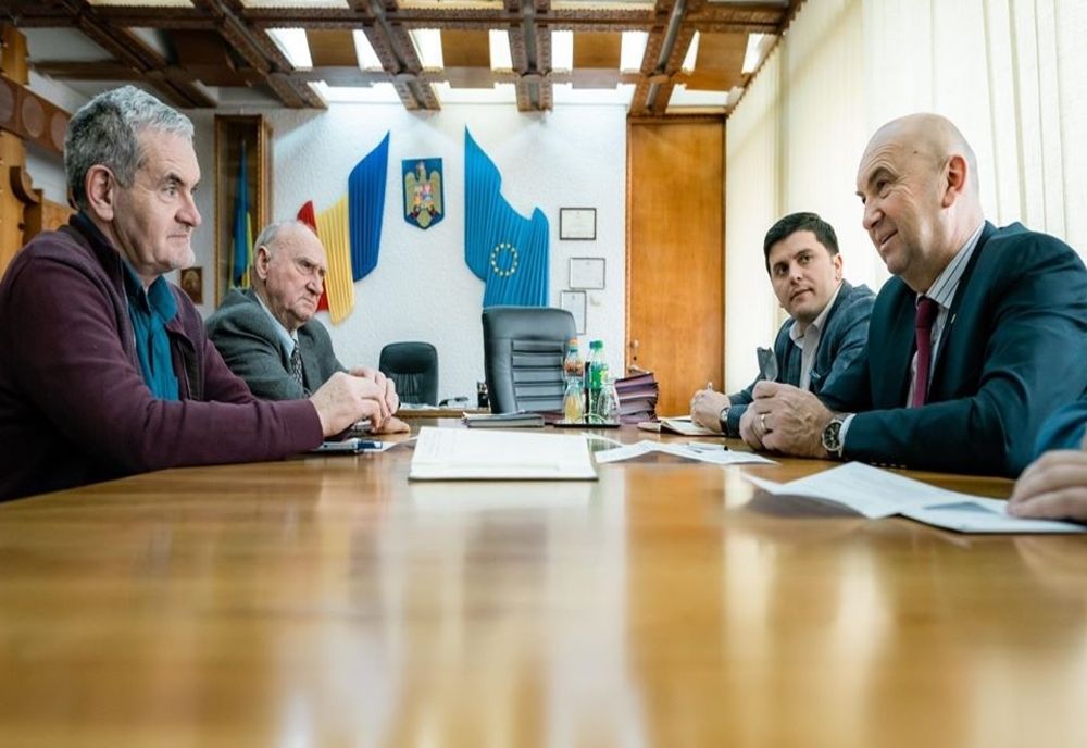 Crucea Federală de Merit a Republicii Federale Germania pentru președintele onorific al FDG Satu Mare, Johann Forstenheizler