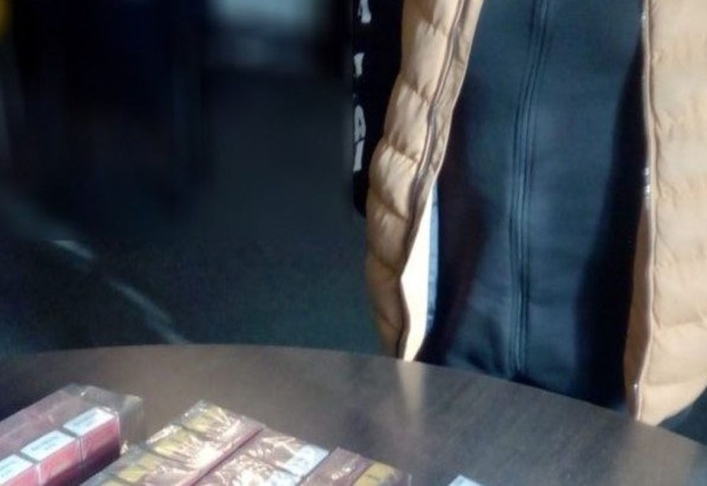 Tânără prinsă cu țigări de contrabandă în Carei