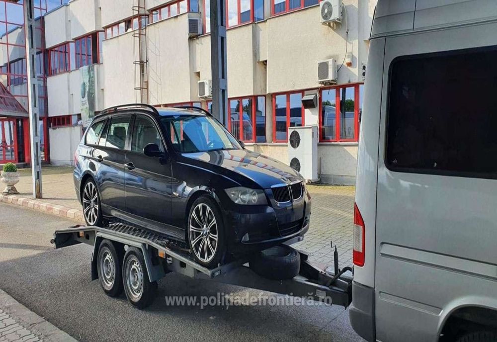 BMW furat din Belgia, descoperit în Vama Petea