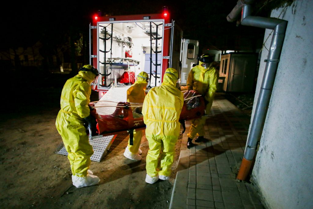 Încă două persoane s-au vindecat de COVID-19