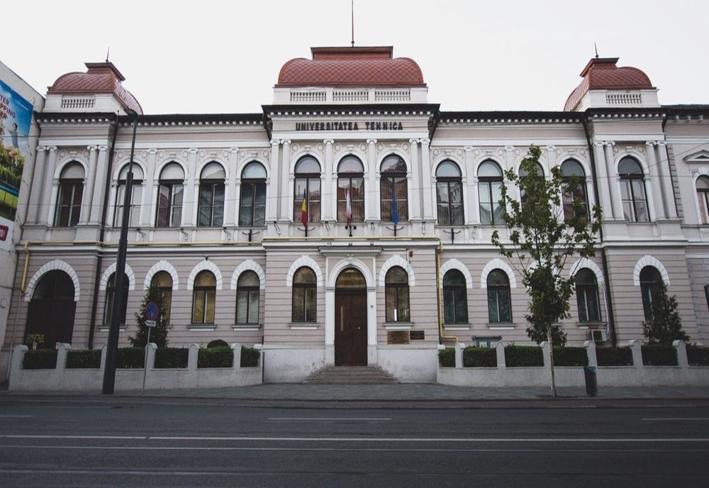 Fostul sediu BT și Casa de Modă au fost cumpărate de Universitatea Tehnică! Au început lucrările de modernizare