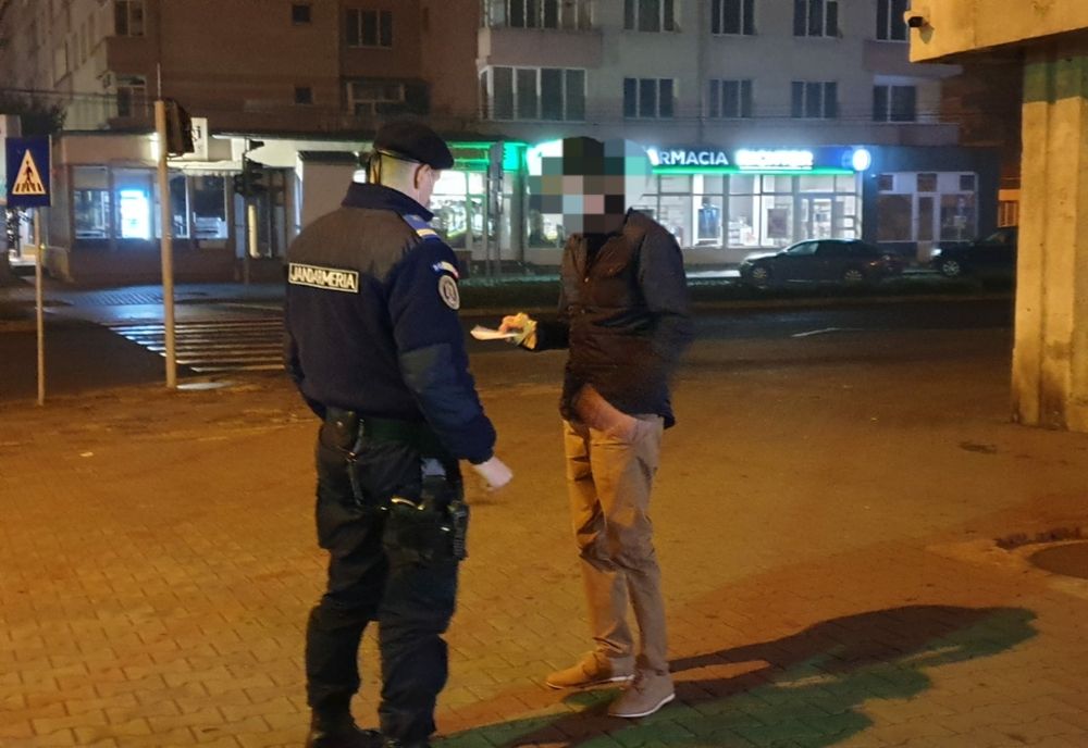 Aproape 100 de amenzi în judeţul Satu Mare, în contextul pandemiei COVID-19