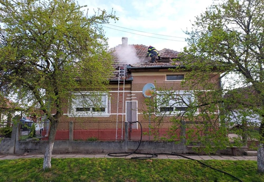 Incendiu la o casă din Terebești din cauza focului lăsat nesupravegheat
