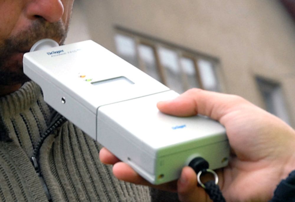 Bărbat din Negrești Oaș, prins criță la volan! Vezi cât a indicat etilotestul