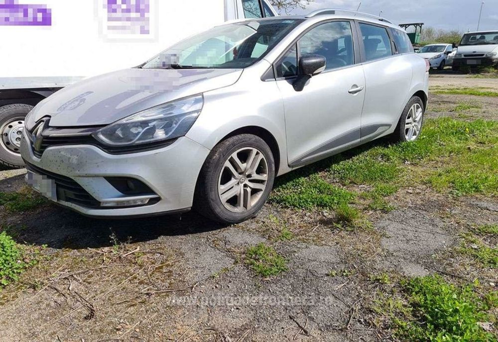 Autoturism furat din Italia, depistat în Vama Petea, în posesia unui sătmărean