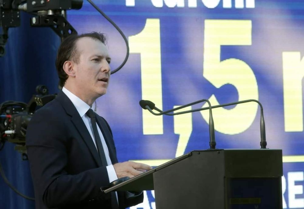 Premierul anunță că o a treia doză de vaccin anti-COVID ar putea fi necesară