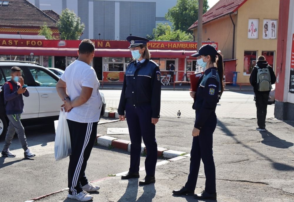 Peste 100 de sătmăreni care nu au respectat măsurile de protecție individuală au fost amendaţi