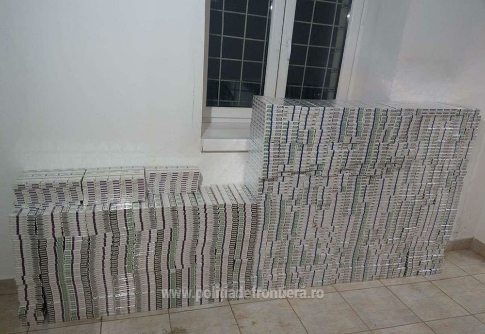 Doi ucrainieni, prinși la frontieră cu 7.500 de pachete cu țigări de contrabandă! Au fost reținuți