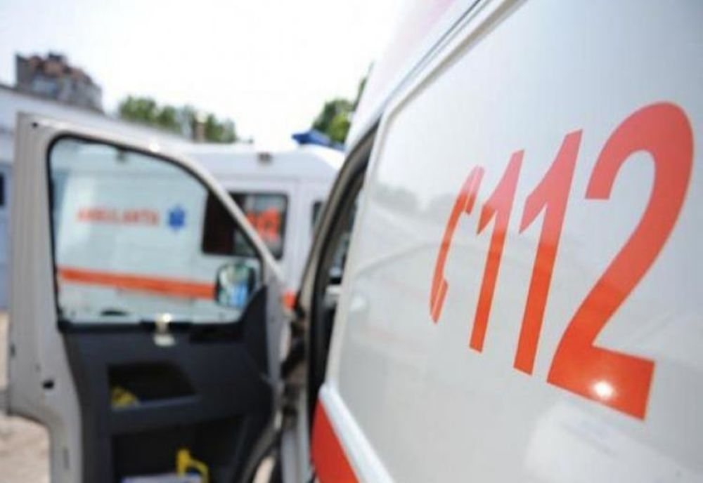 Un bărbat a murit, iar alte două persoane au fost rănite în Negreşti Oaș! Aceştia erau traşi după maşină pe un colag de tubbing