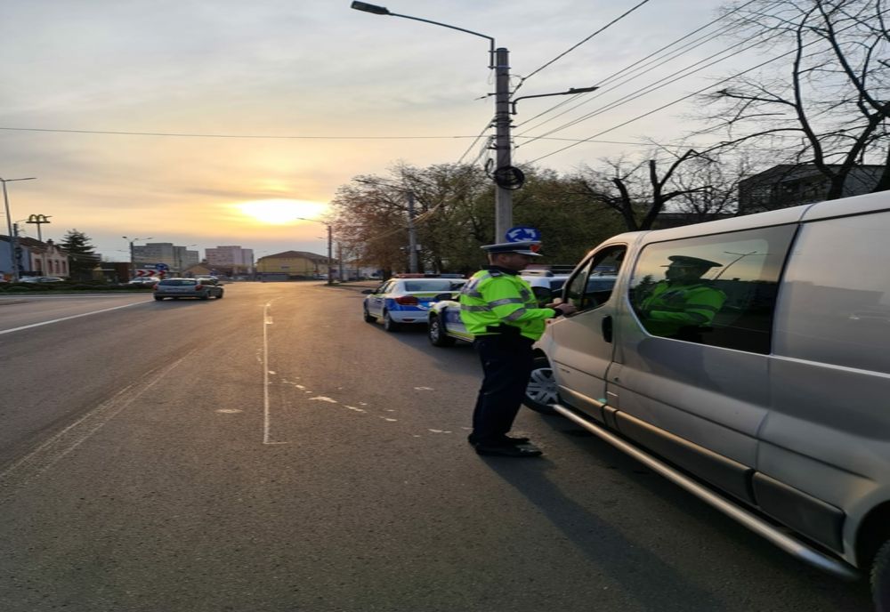 Amplă acţiune a poliţiştilor în Satu Mare! Au fost aplicate aproape 100 de amenzi (FOTO)