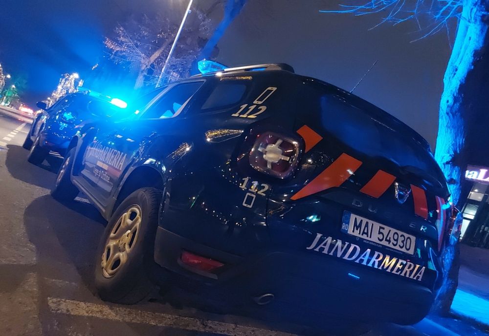 Accident cu două maşini în judeţul Satu Mare! 5 jandarmi au fost răniţi