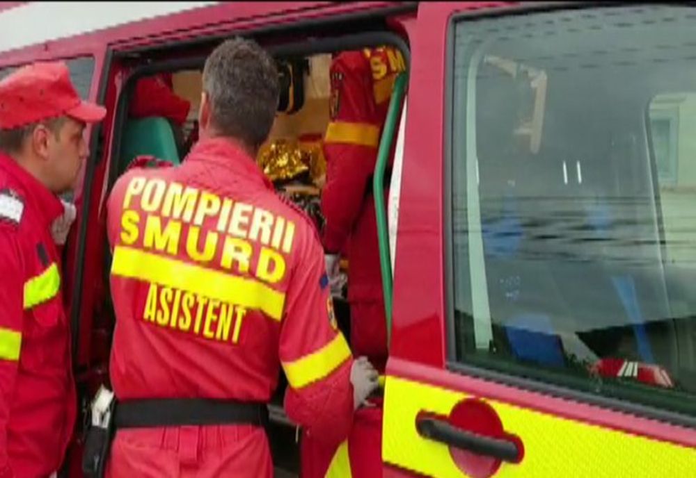 Tragedie în Săcășeni! Un bărbat a murit după ce și-a prins piciorul într-o presă de balotat