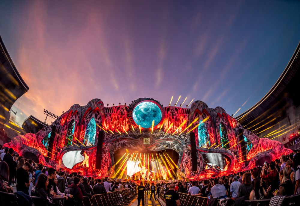 Peste 15.000 de oameni din peste 20 de țări în organizarea festivalului UNTOLD