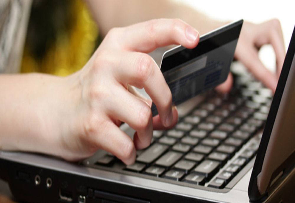 Bărbat din Satu Mare păcălit de un clujean pe internet! Cum a acţionat