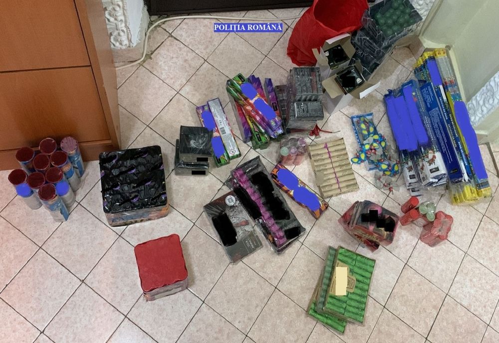 4 kilograme de articole pirotehnice au fost confiscate de la o femeie din Satu Mare