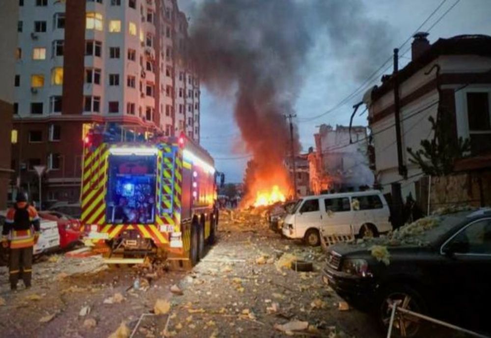 CEL PUȚIN 4 MORȚI, PRINTRE CARE O FETIȚĂ DE 12 ANI, ÎN RECENTUL ATAC CU DRONE AL RUSIEI ASUPRA KIEVULUI