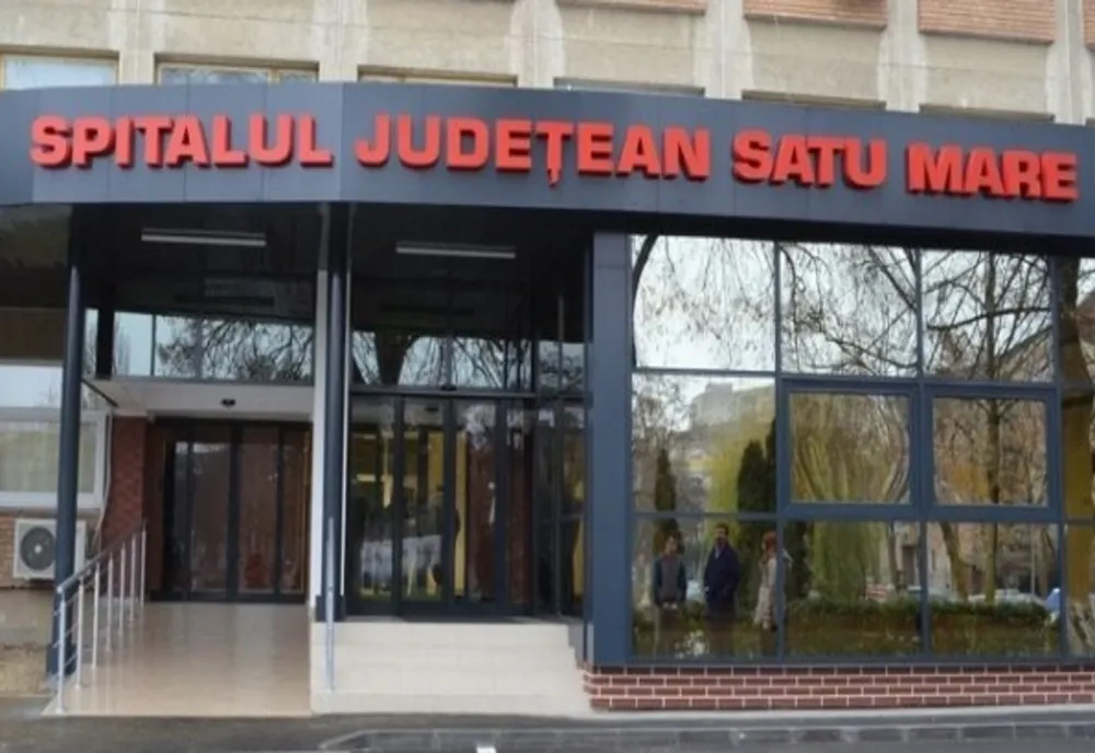 O bătrână, de 89 de ani, a făcut infarct pe holurile Tribunalului Satu Mare