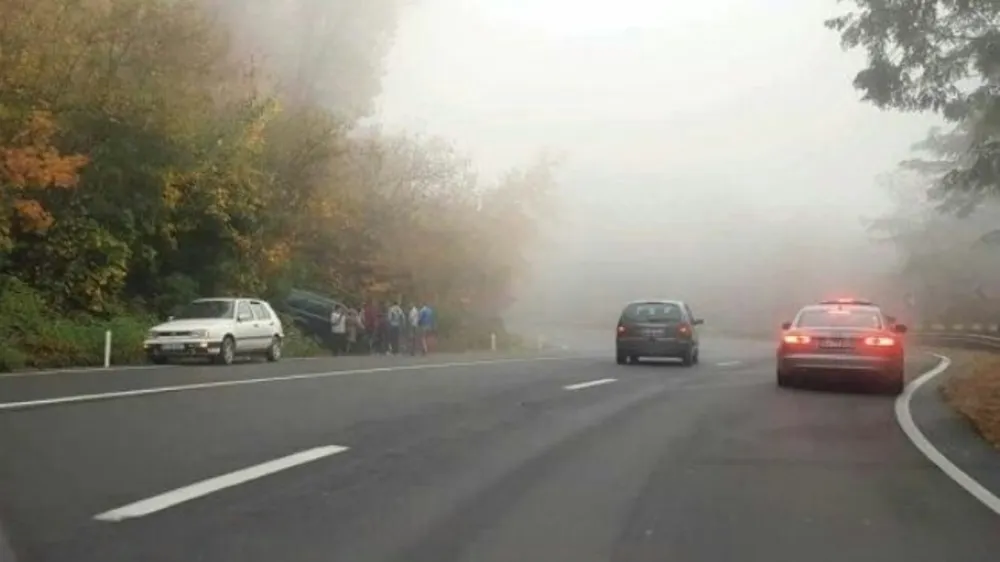 Mașină de Satu Mare, implicată într-un accident pe Meseș