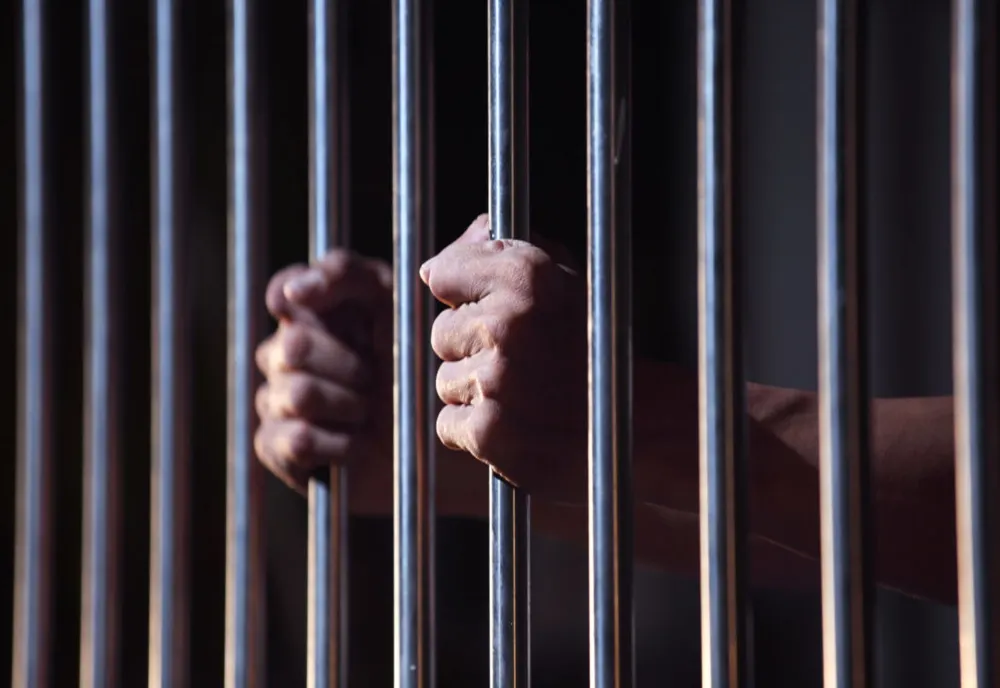 Suspect reținut pentru 24 de ore în cazul dublei crime din Barsau