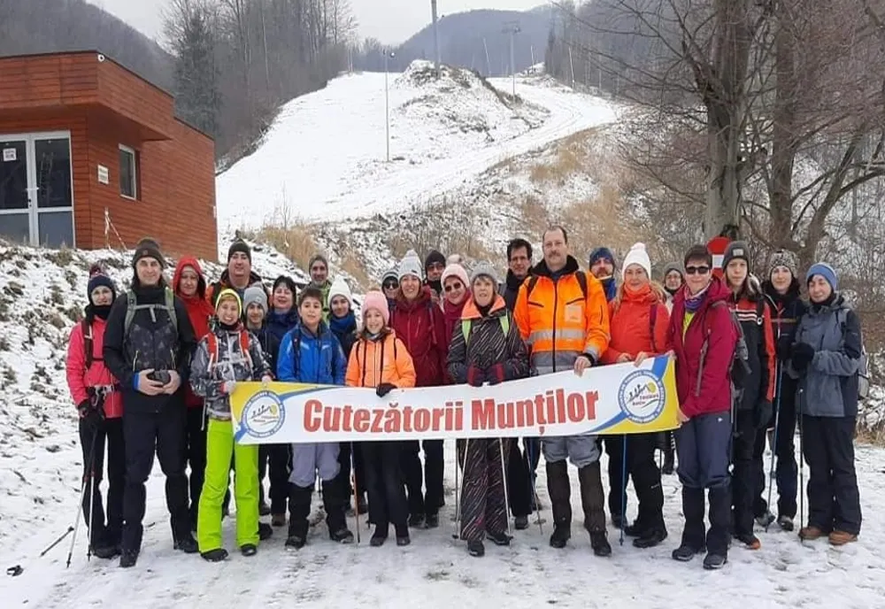 Prima drumeție pe Vârful Pietroasa din acest an