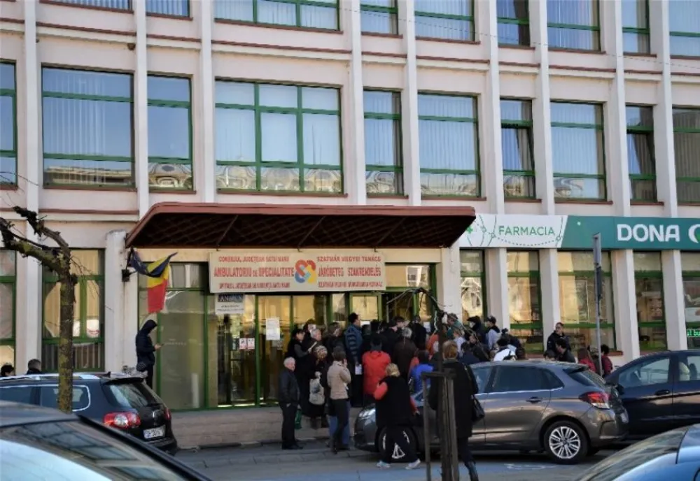 Se reiau parțial consultațiile în Policlinică