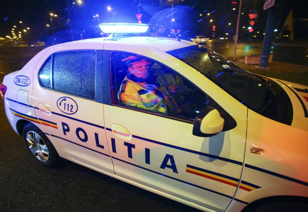 Sătmarean luat la bătaie de doi bărbați și un minor