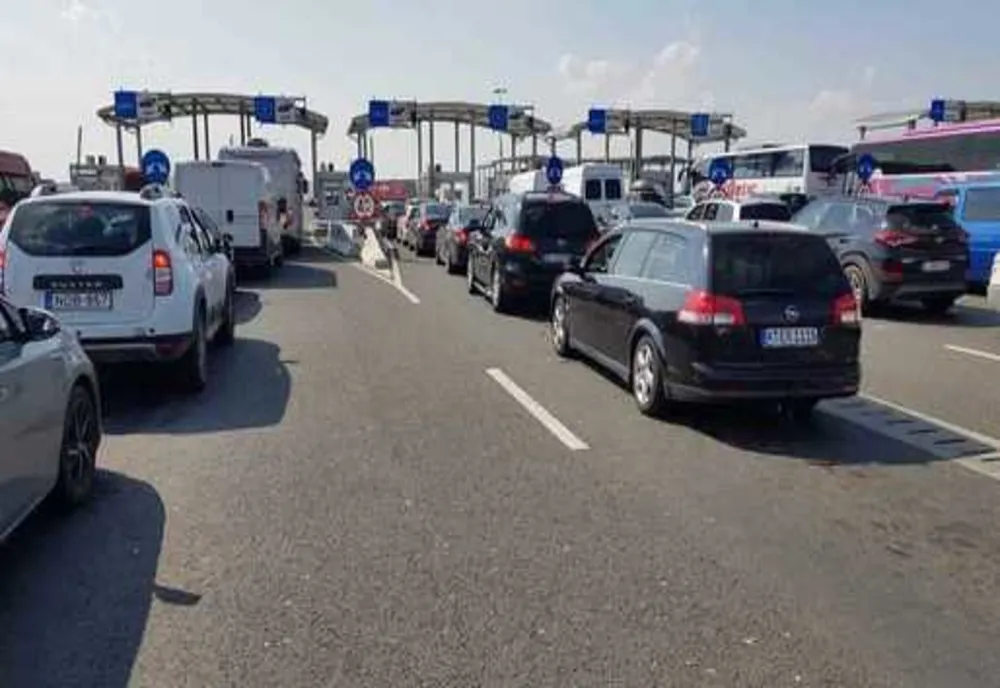 Peste 30.000 de persoane au intrat în țară pe la frontiera cu Ungaria, în ultimele 24 ore