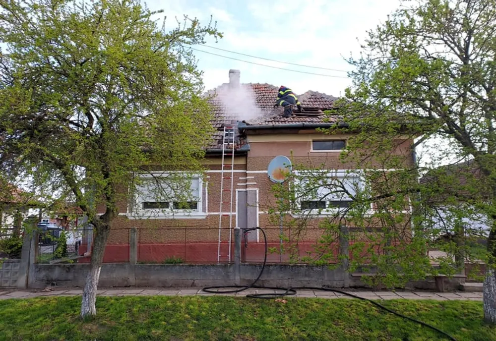 Incendiu la o casă din Terebești din cauza focului lăsat nesupravegheat