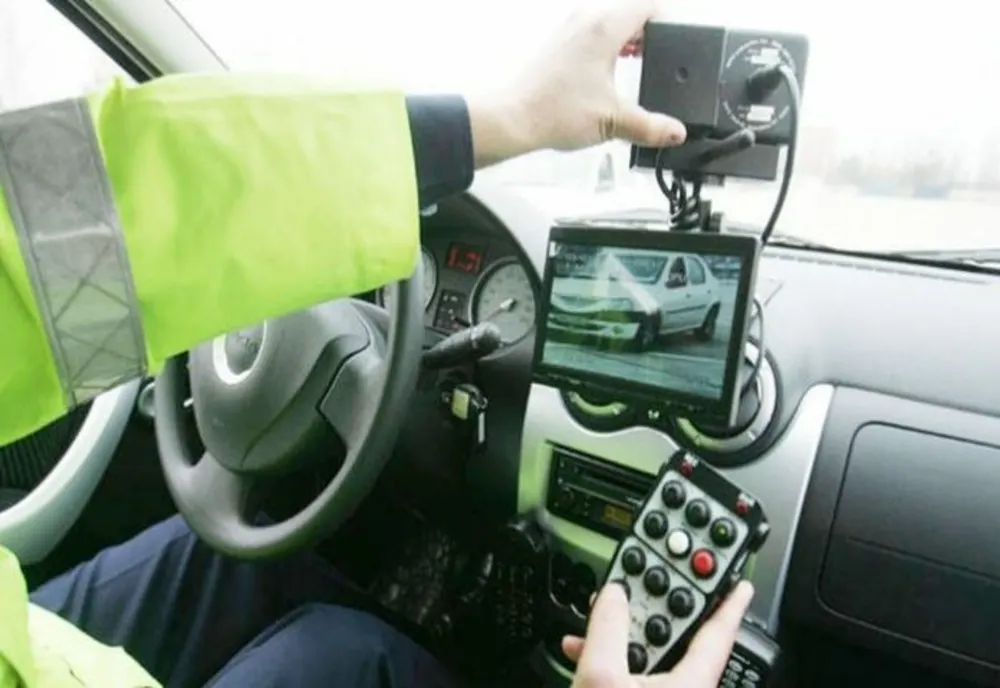 Amplă acţiune a poliţiştilor rutieri sătmăreni! Au aplicat peste 120 de amenzi