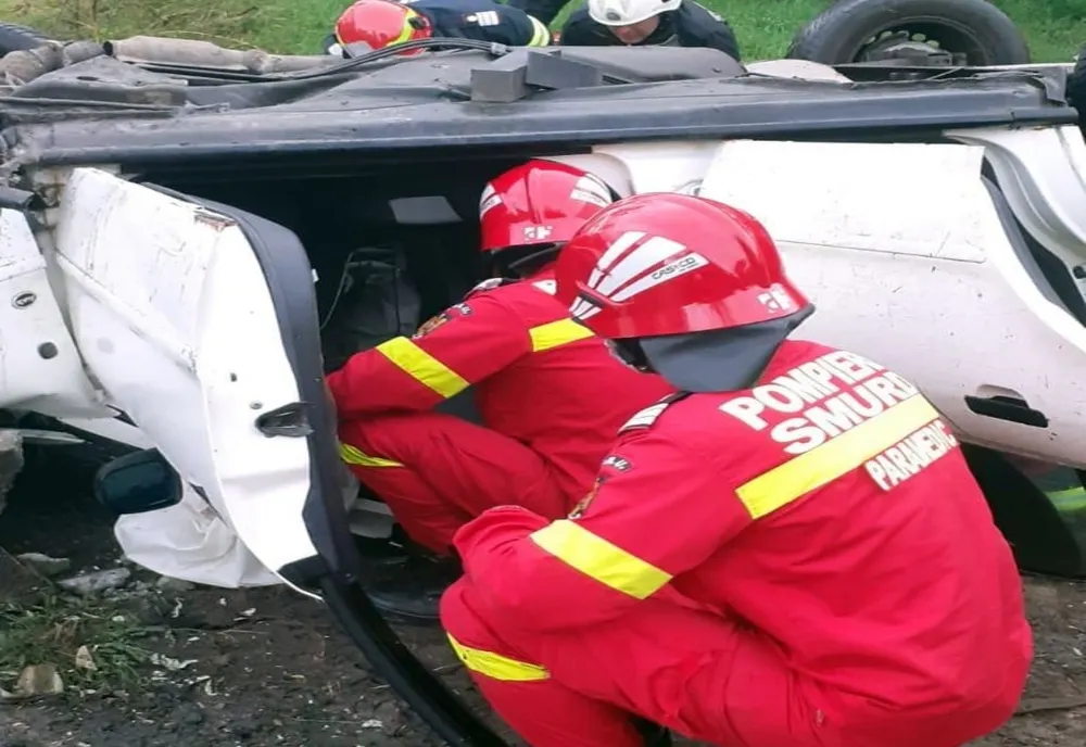 Accident în Berveni! Două persoane au fost rănite, una a ajuns la spital