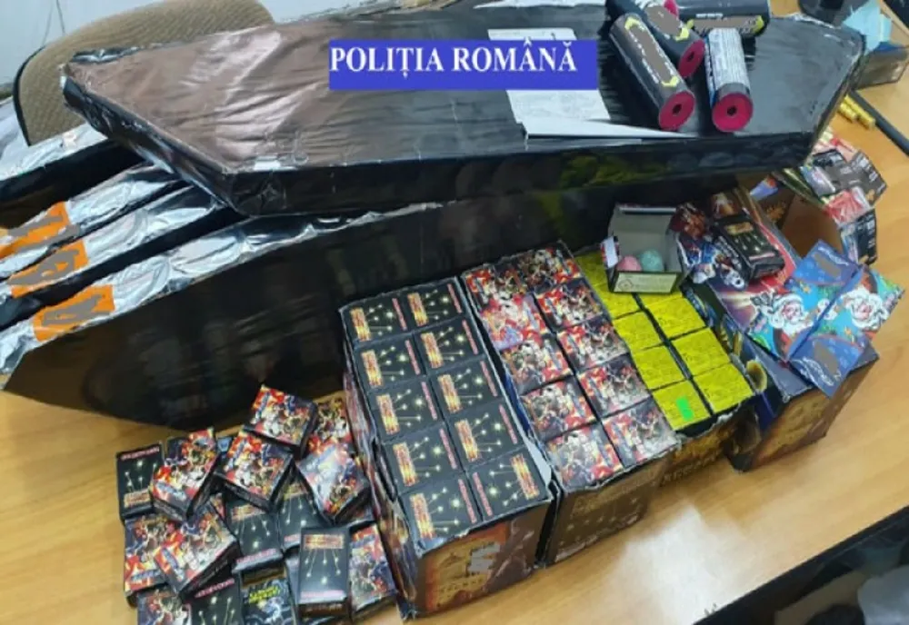 Bărbat din Carei prins cu mii de articole pirotehnice! Poliţiştii le-au confiscat