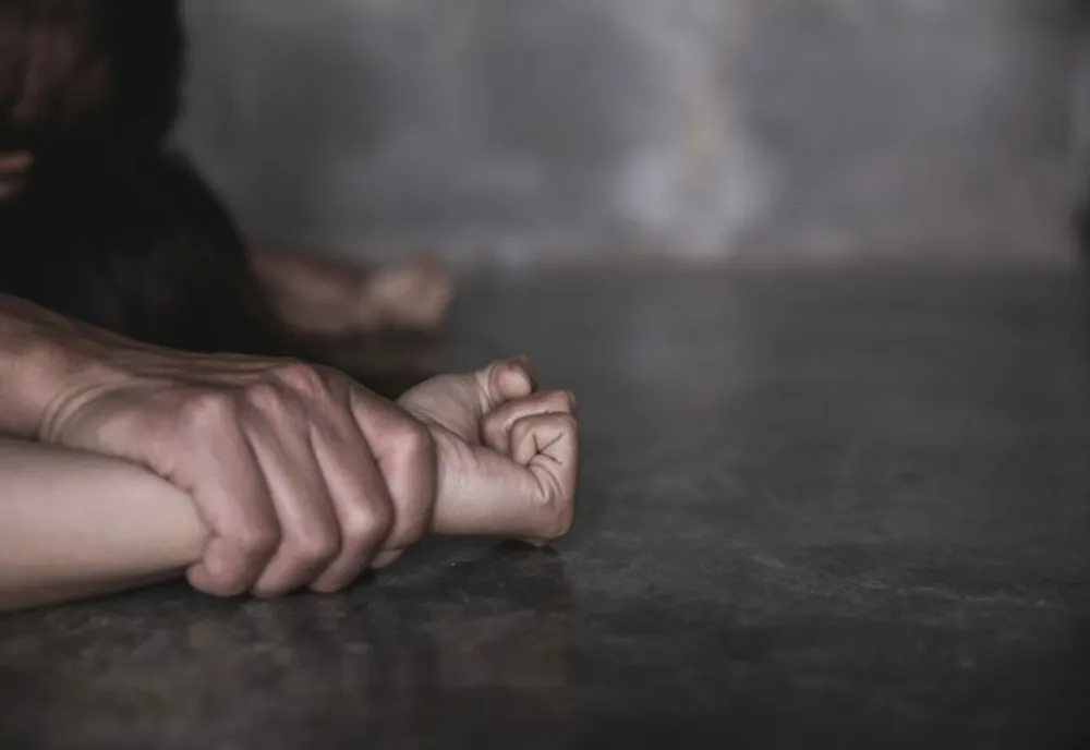 Sătmăreancă bătută de soţul ei! Poliţiştii au emis un ordin de protecţie