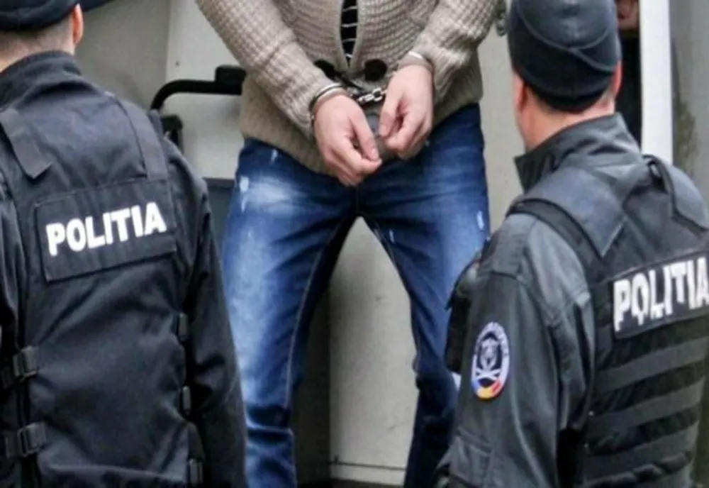 32 de mandate de aducere în urma percheziţiilor de ieri de la Satu Mare