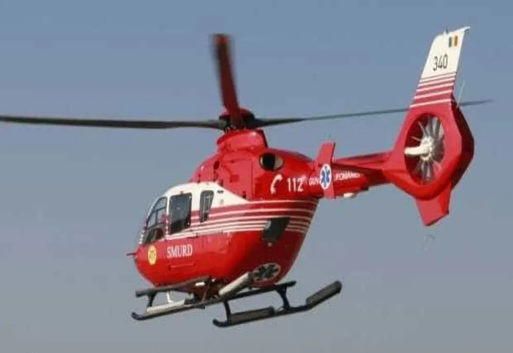 ELICOPTER SMURD, INTERVENȚIE DE URGENȚĂ LA SATU MARE! UN BĂRBAT DE 71 DE ANI, TRANSFERAT LA CLUJ. CE PROBLEME DE SĂNĂTATE ARE