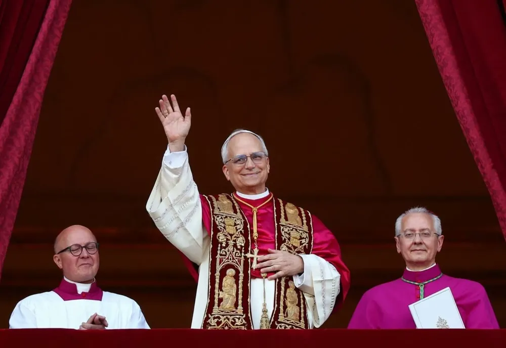 PAPA LEON, NOUL SUVERAN PONTIF ALES PE 8 MAI 2025. FRATELE SĂU L-A AVERTIZAT SĂ NU ALEAGĂ ACEST NUME