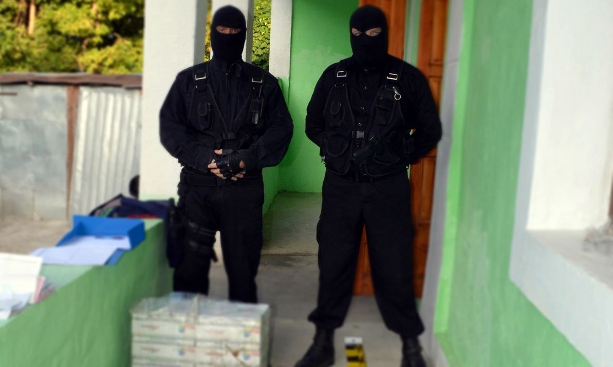 descinderi-politie-contrabanda