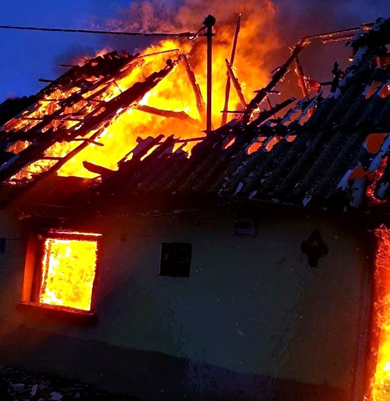 incendiu casa atea1