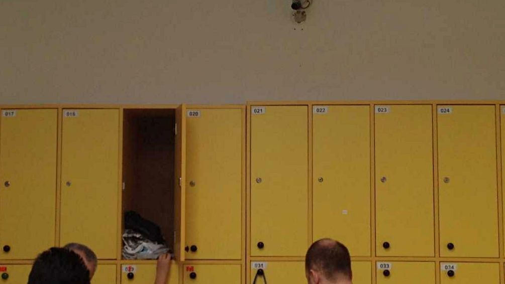 furt-vestiar-fabrica-carei