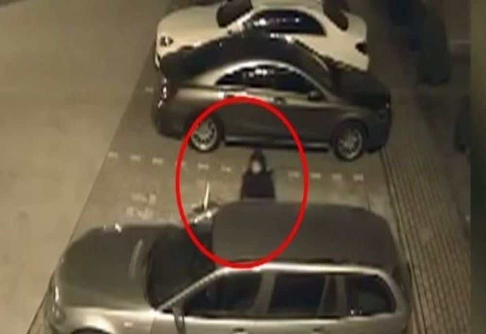 Bărbat reţinut, după ce a furat dintr-o maşină