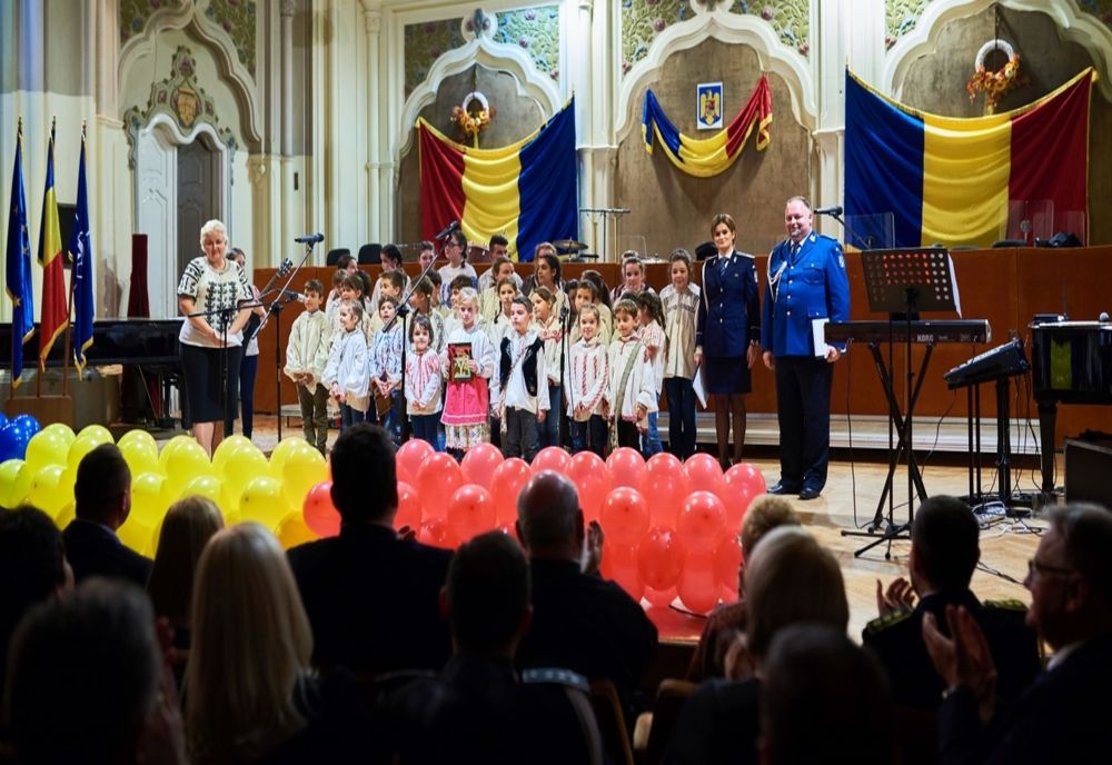 ”Uniți în fapte bune!”, un spectacol caritabil pentru copiii din medii defavorizate