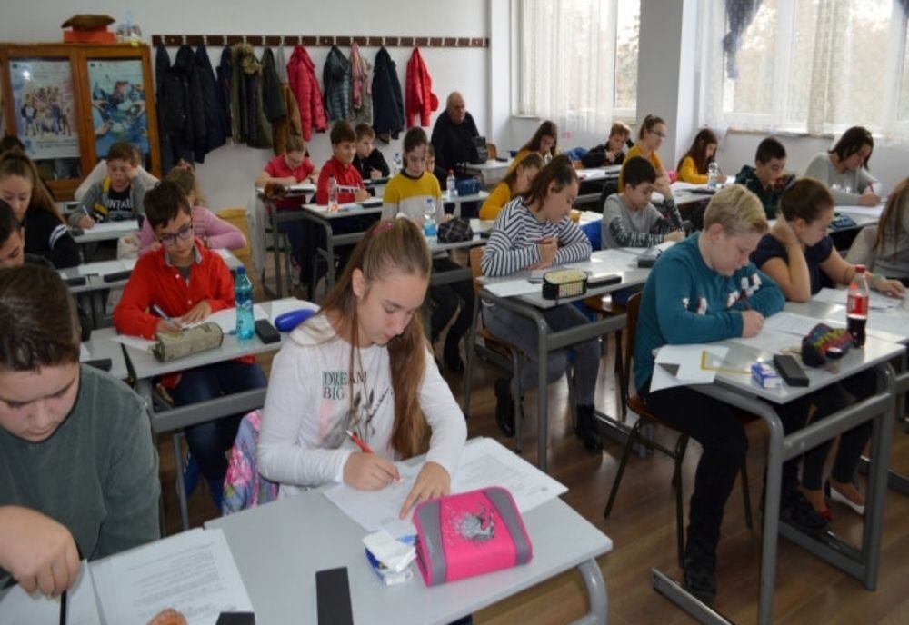 Peste 200 de elevi s-au întrecut în weekend în cadrul celei de-a XIII-a ediţii a Memorialului de matematică Grigore Petkes